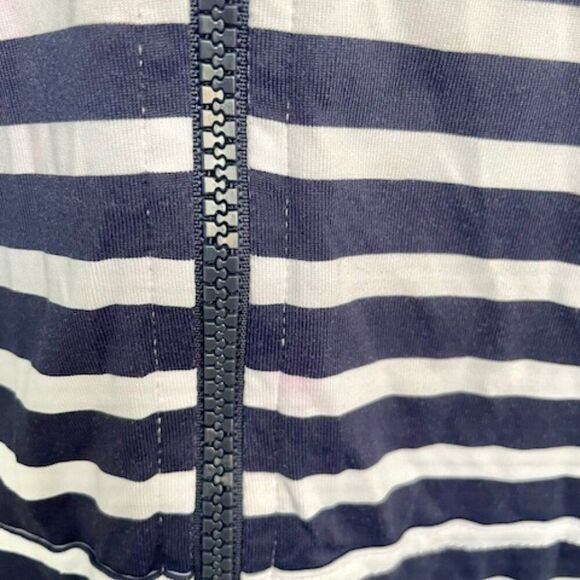 Tommy Bahama Blue White Stripe Hooded Full Zip UPF Jacket Size XL - Picture 5 of 6